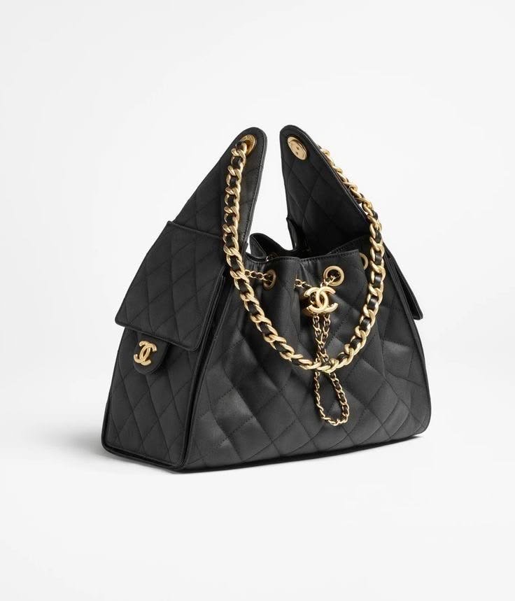 Chanel Classic Quilted Shoulder Bag - Image 3